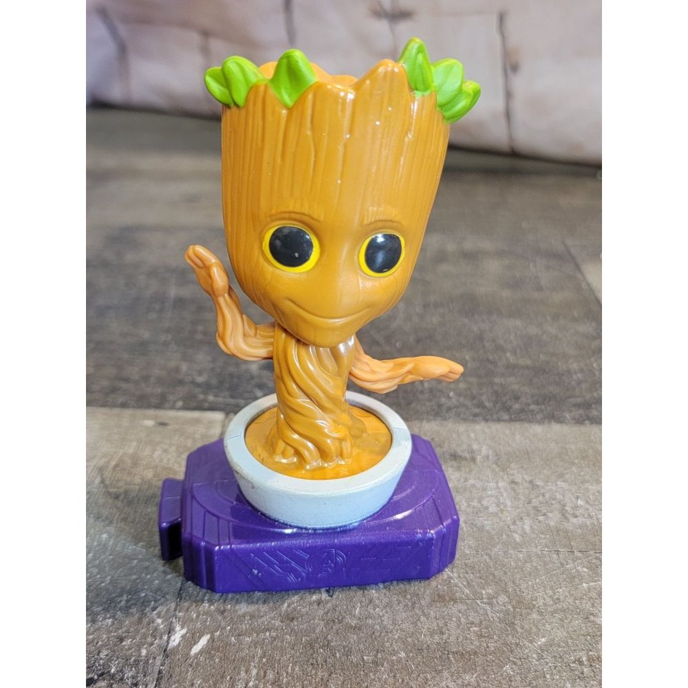 2020 Marvel Avengers groot puzzle piece McDonald's toy figure